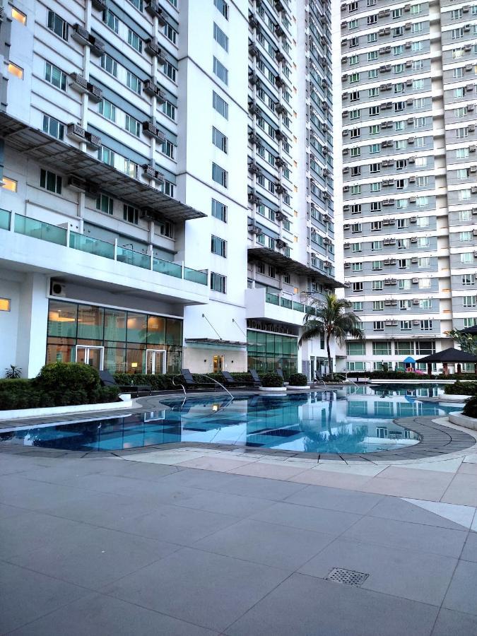 The Beacon Makati Manila Exterior foto