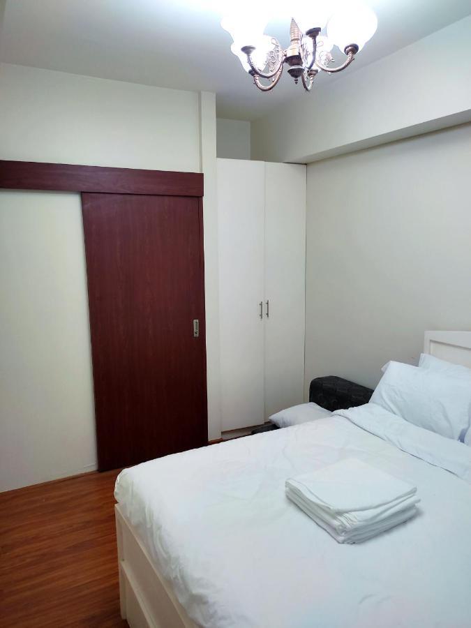The Beacon Makati Manila Exterior foto