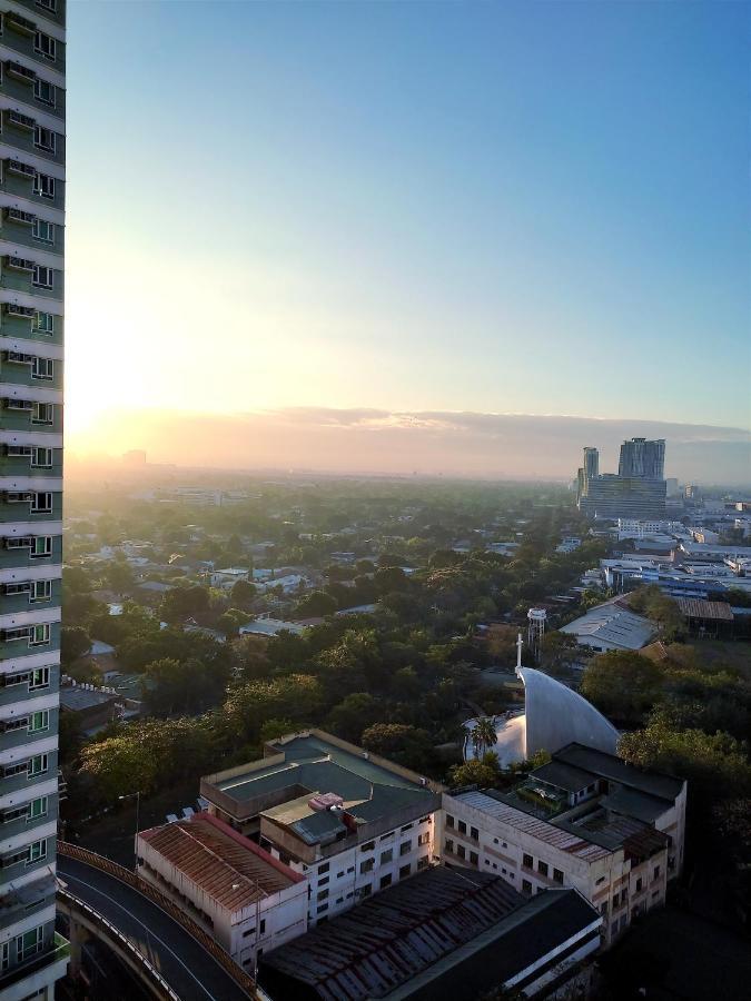 The Beacon Makati Manila Exterior foto