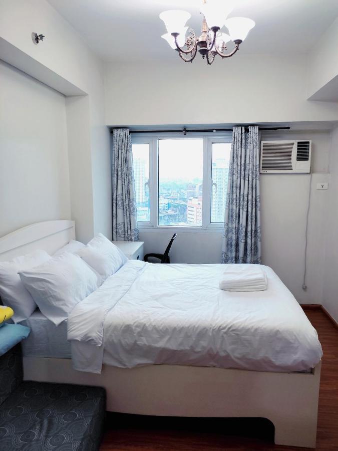 The Beacon Makati Manila Exterior foto